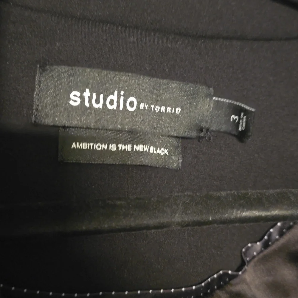 Suit jacket - Picture 2 of 4